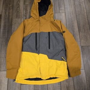 686 Boys XL Snowboard Jacket